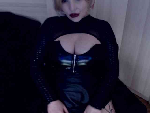 Mistress-Demi webcam