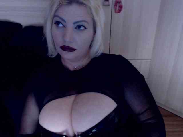 Mistress-Demi