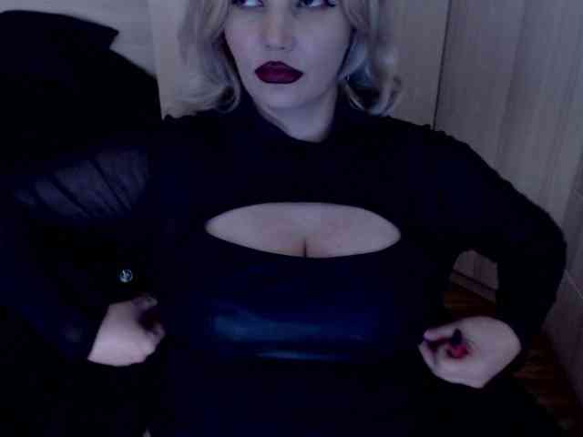 Mistress-Demi