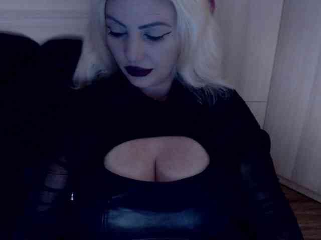 Mistress-Demi