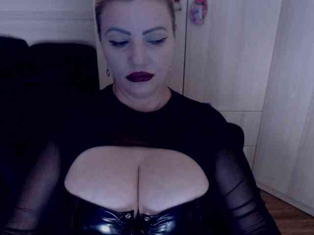 Mistress-Demi webcam