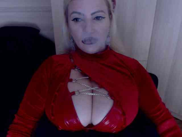Mistress-Demi webcam