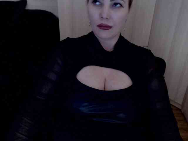 Mistress-Demi