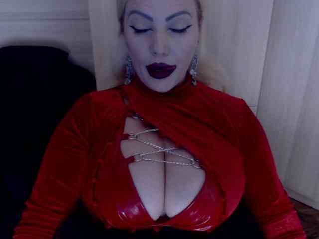 Mistress-Demi webcam