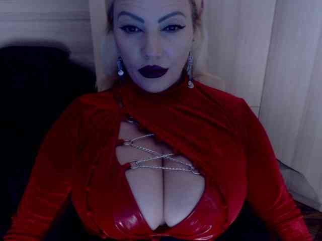 Mistress-Demi webcam