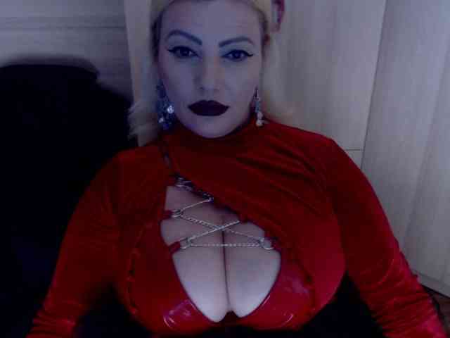 Mistress-Demi webcam