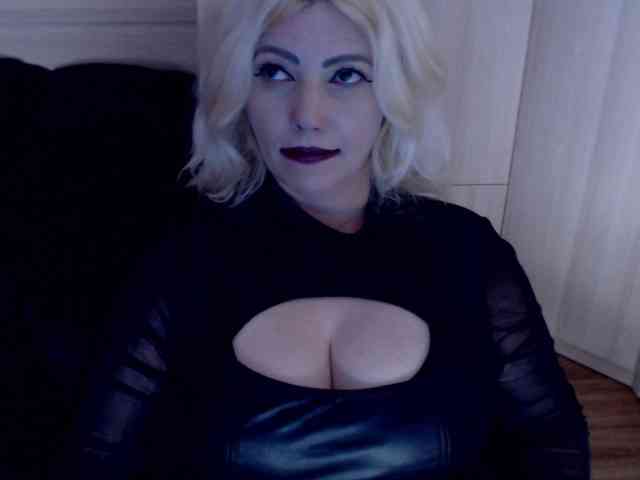 Mistress-Demi webcam