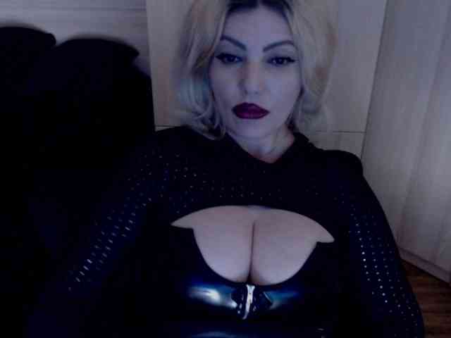 Mistress-Demi webcam