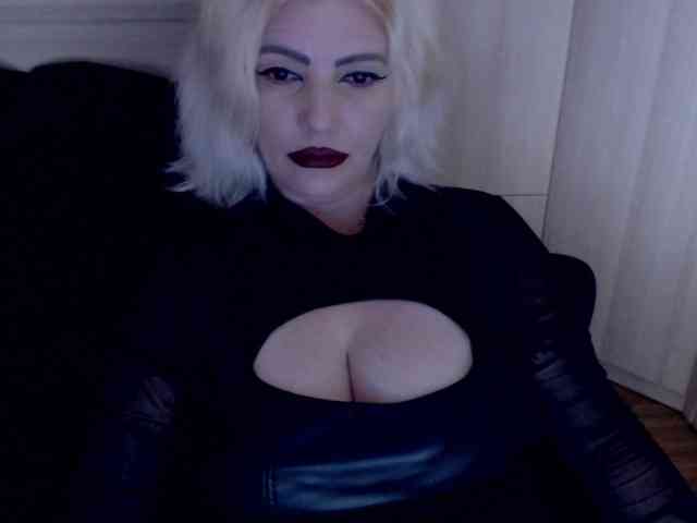Mistress-Demi webcam