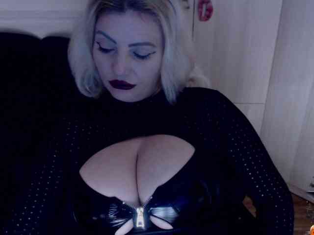 Mistress-Demi