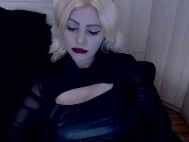 Mistress-Demi