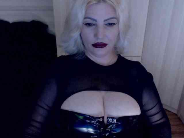 Mistress-Demi