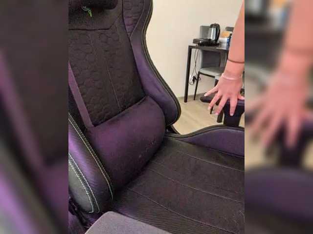 MissMiaX live cam preview