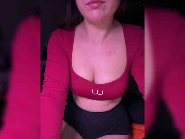 MissMiaX webcam