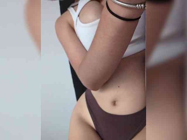 MissMiaX webcam