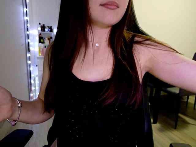 MissMiaX webcam