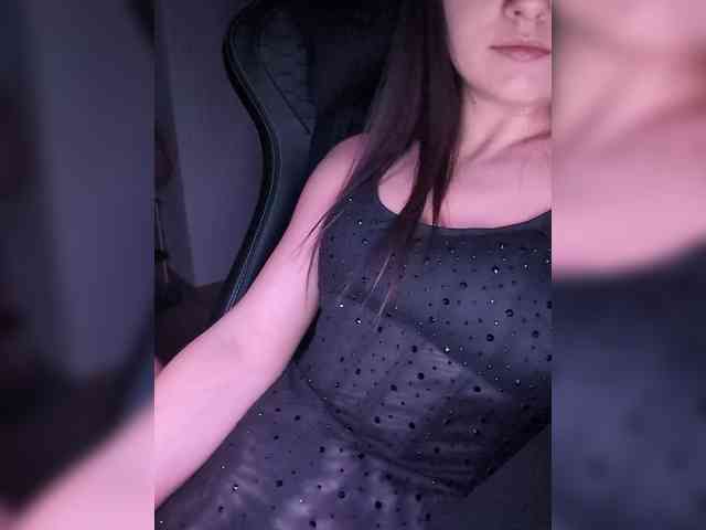 MissMiaX webcam