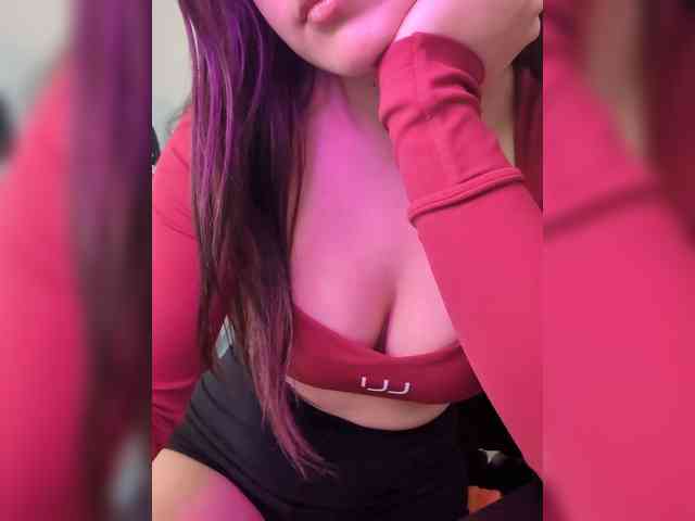 MissMiaX webcam