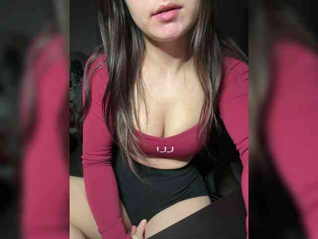 MissMiaX webcam