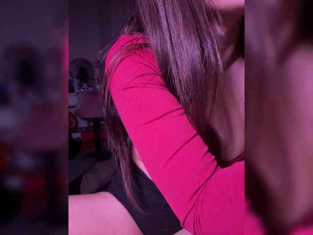 MissMiaX webcam