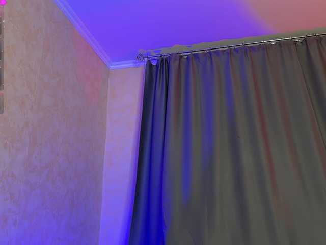 little-nymphomaniac live cam on BongaCams