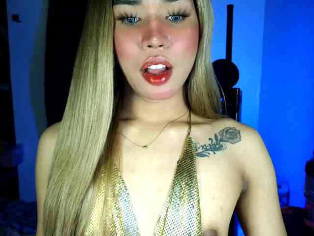Hotfuckinfprince... Live Webcam on BongaCams