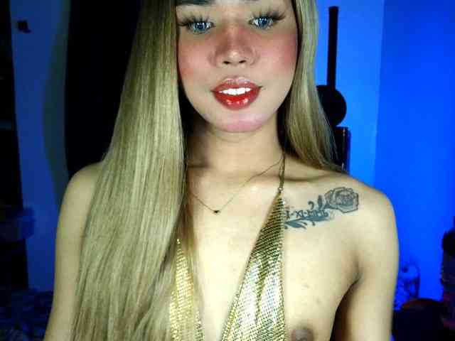 Hotfuckinfprince... Live Webcam on BongaCams