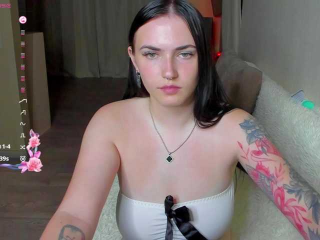witch-lady18 live cam on BongaCams