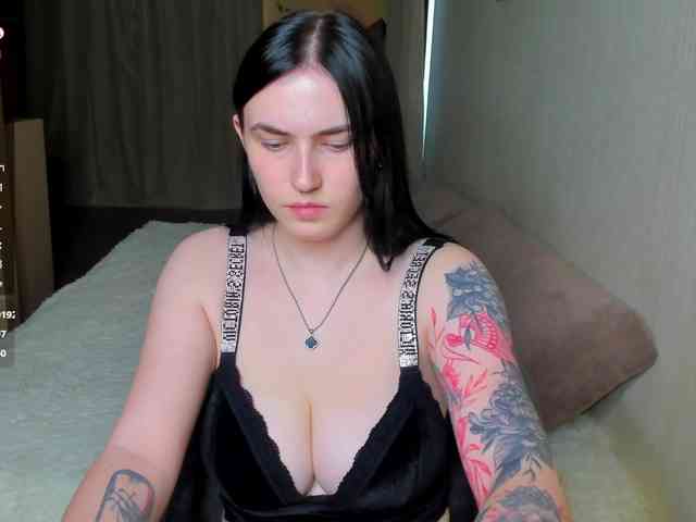 witch-lady18 webcam