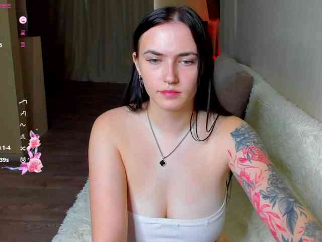 witch-lady18 webcam