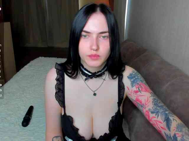 witch-lady18 webcam