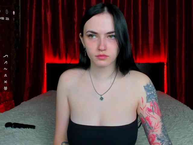 witch-lady18 webcam