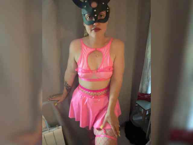 AlyaKissMy webcam