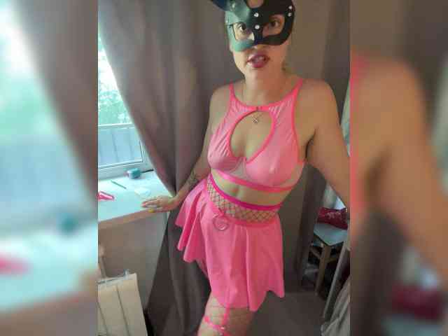 AlyaKissMy webcam