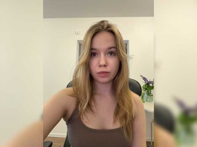 mariaaa-1 live cam on BongaCams