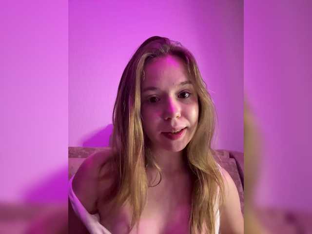 mariaaa-1 live cam on BongaCams