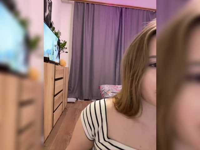mariaaa-1 live cam on BongaCams