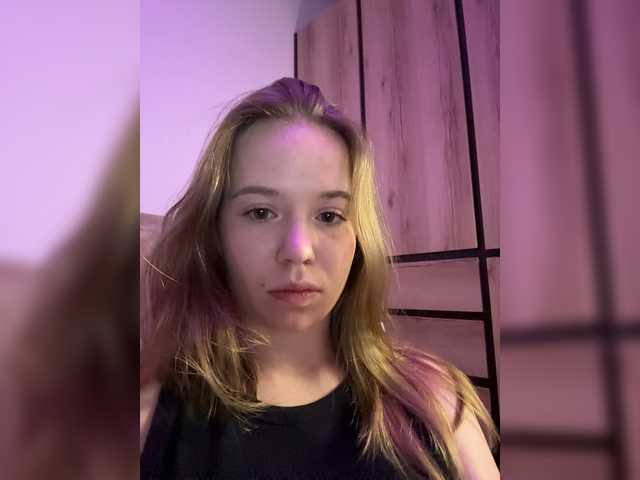 mariaaa-1 live cam on BongaCams