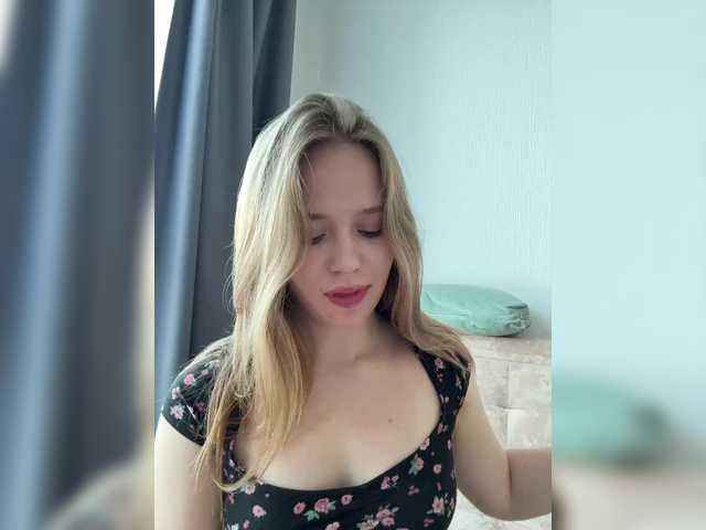 mariaaa-1 live cam on BongaCams