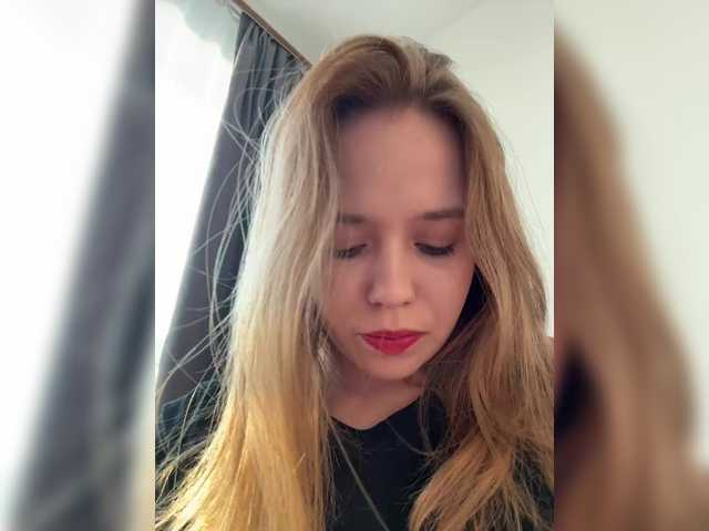 mariaaa-1 live cam on BongaCams