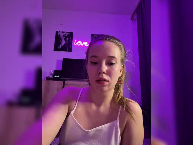 mariaaa-1 live cam on BongaCams