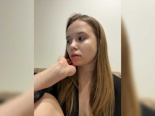 mariaaa-1 live cam on BongaCams
