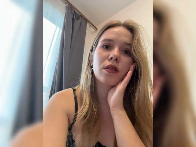 mariaaa-1 live cam on BongaCams