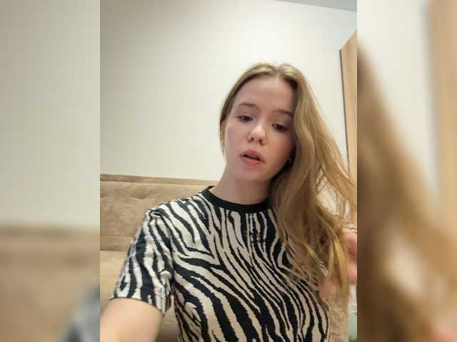 mariaaa-1 live cam on BongaCams