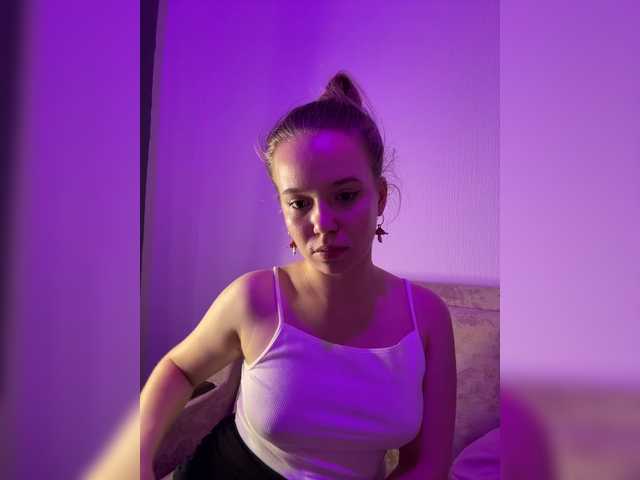 mariaaa-1 live cam on BongaCams