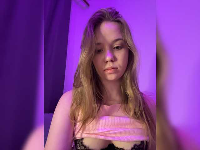 mariaaa-1 live cam on BongaCams