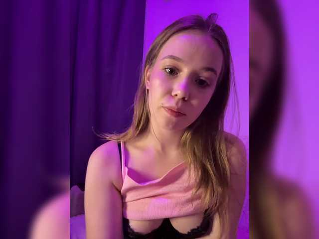 mariaaa-1 live cam on BongaCams