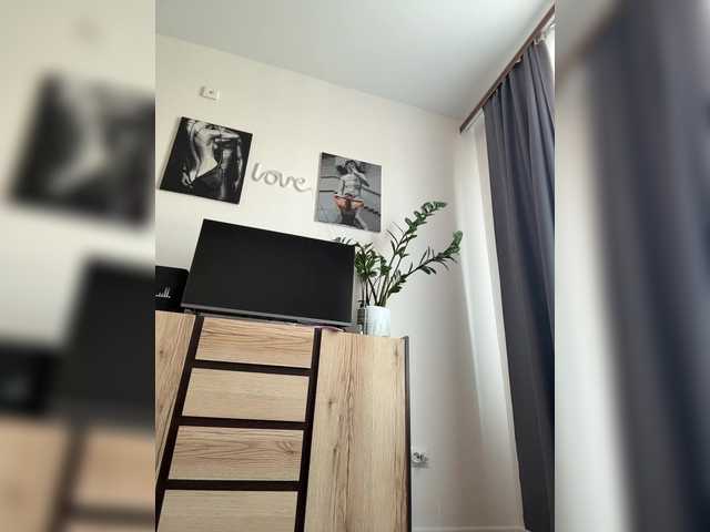 mariaaa-1 live cam on BongaCams