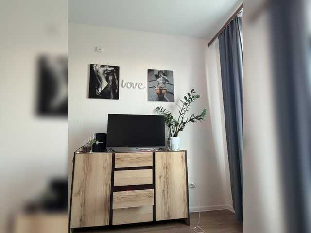 mariaaa-1 live cam on BongaCams