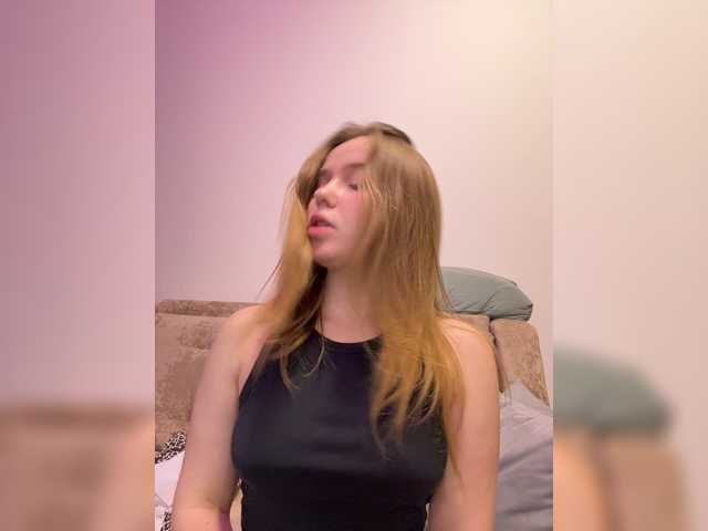 mariaaa-1 live cam on BongaCams